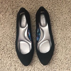 black flats